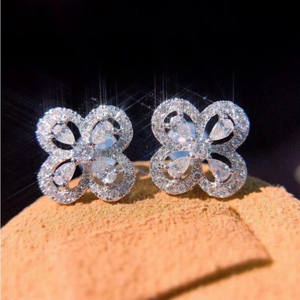S925 Sterling Silver CZ Four Leaf Clover Earrings. New.